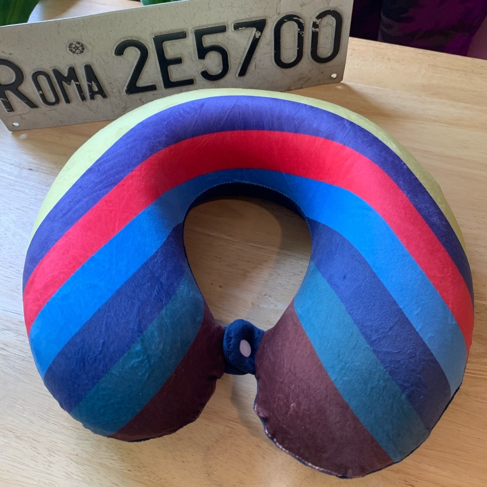 Nike Wave Plush Neck Pillow